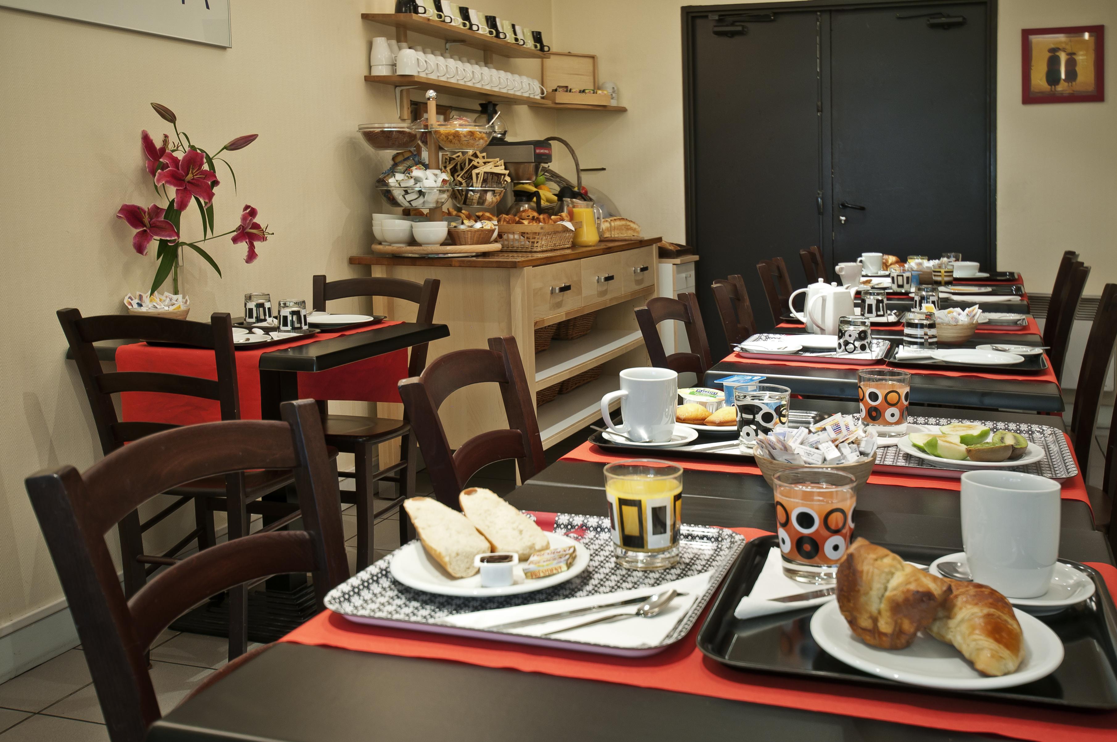 Aparthotel Adagio Access La Defense - Leonard De Vinci Курбевуа Экстерьер фото