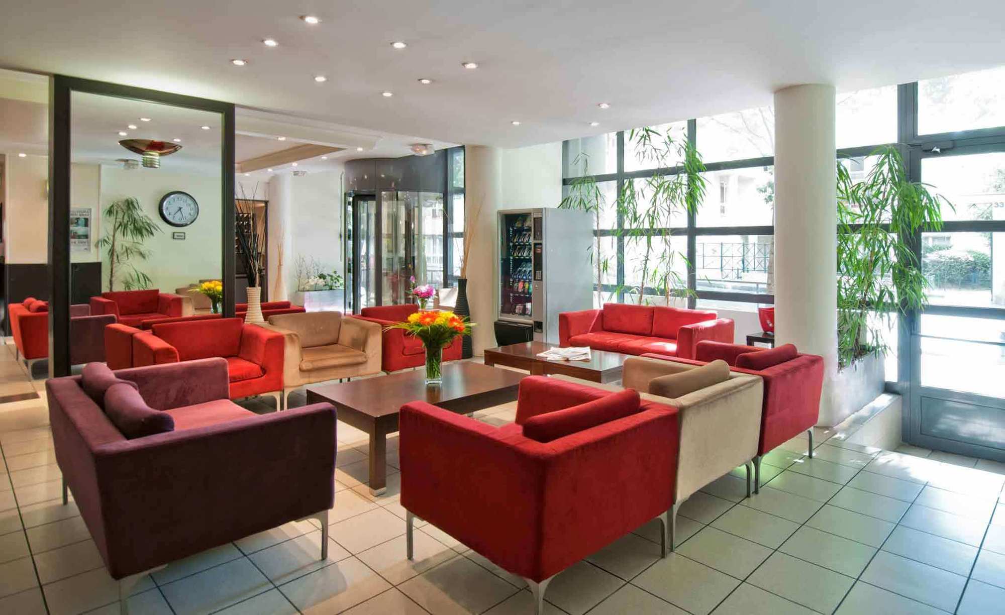 Aparthotel Adagio Access La Defense - Leonard De Vinci Курбевуа Экстерьер фото