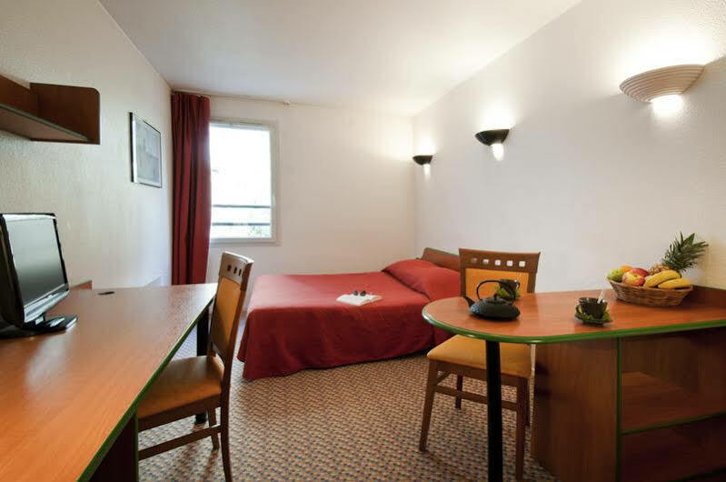 Aparthotel Adagio Access La Defense - Leonard De Vinci Курбевуа Экстерьер фото